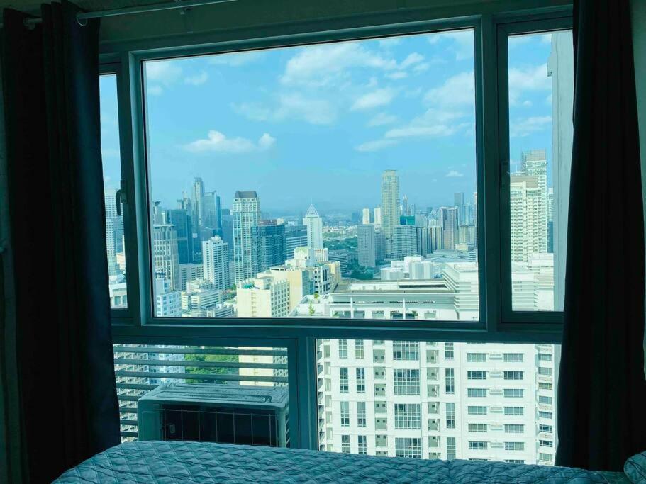 Apartment Makati Penthouse With Stunning Skyline View Manila